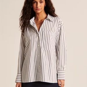 Abercrombie Oversized Straight Hem Poplin Button-Up Shirt in Blue Stripe